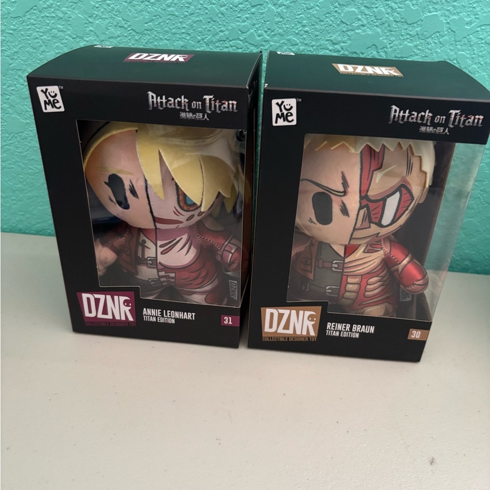 Attack on Titan DZNR Collectible Figures